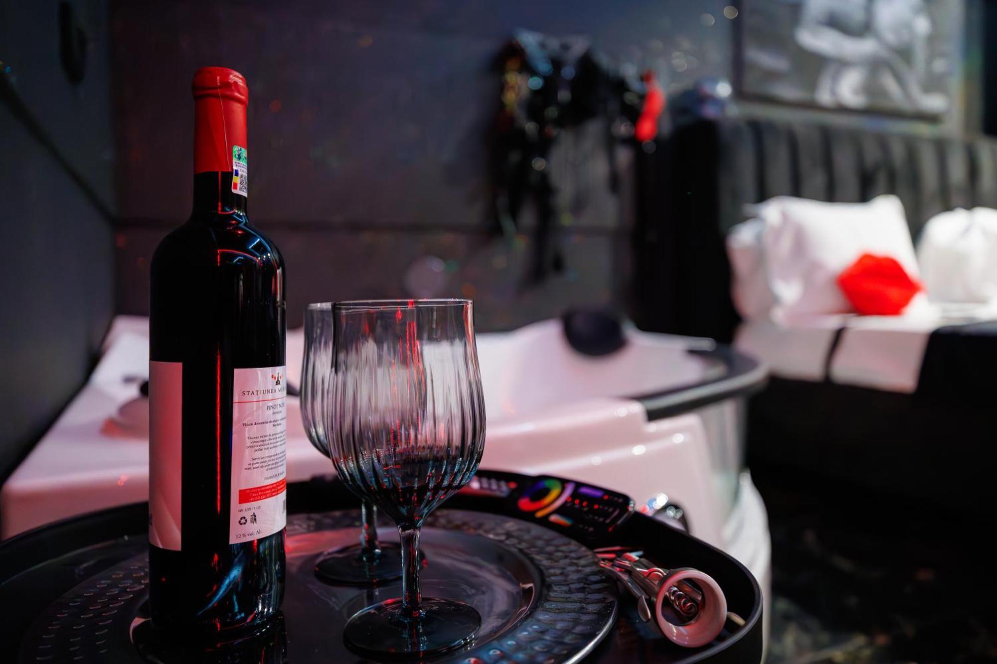 Romeo Nights - Love Rooms - Adults Only Bucharest Luaran gambar
