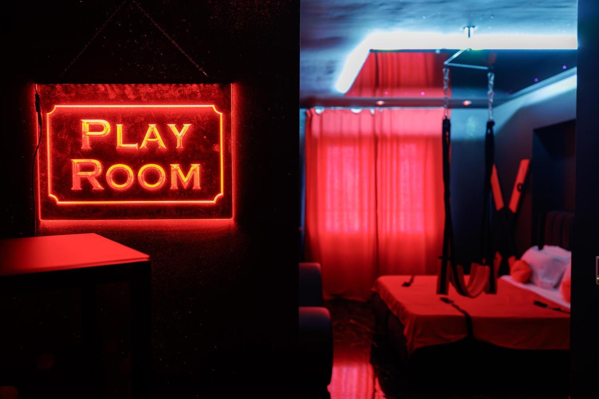 Romeo Nights - Love Rooms - Adults Only Bucharest Luaran gambar